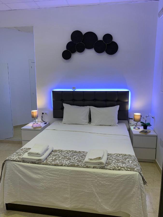 דירות Apartament Benalmadena Puerto Marina מראה חיצוני תמונה